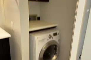 1660 N Prospect Ave, Milwaukee, WI 53202 - Photo 15