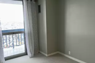 1660 N Prospect Ave, Milwaukee, WI 53202 - Photo 9