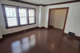 1722 S Layton Blvd, Milwaukee, WI 53215 - Photo 9