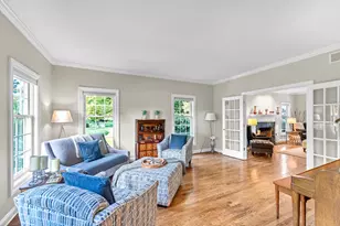 8328 W Wisconsin Ave, Wauwatosa, WI 53213 - Photo 9