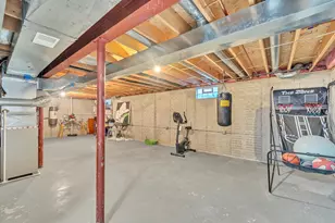 8328 W Wisconsin Ave, Wauwatosa, WI 53213 - Photo 25