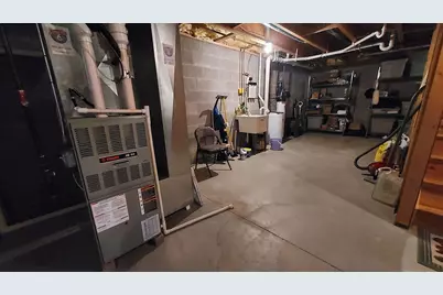 18535  Stonehedge Dr #A, Brookfield, WI 53045 - Photo 31