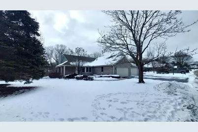 18535  Stonehedge Dr #A, Brookfield, WI 53045 - Photo 37