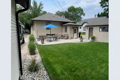 6825  Terrace Ct, Wauwatosa, WI 53213 - Photo 33