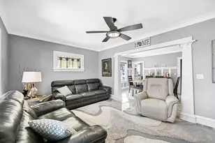 6825 Terrace Ct, Wauwatosa, WI 53213 - Photo 7