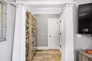 6825 Terrace Ct, Wauwatosa, WI 53213 - Photo 5