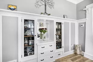 6825 Terrace Ct, Wauwatosa, WI 53213 - Photo 11