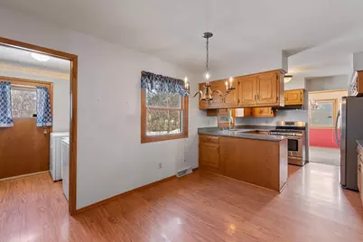 9936 N Concord Dr, Mequon, WI 53097 - Photo 9