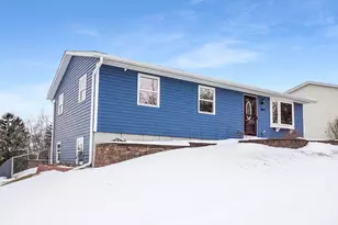 1807 Swartz Dr, Waukesha, WI 53188 - Photo 3