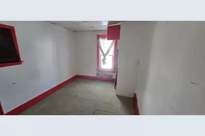 3754 S Rutland Ave, Saint Francis, WI 53235 - Photo 11