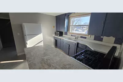 3754 S Rutland Ave, Saint Francis, WI 53235 - Photo 33