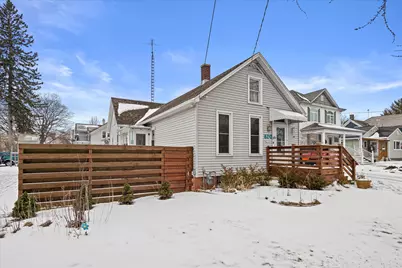 820 N 8th St, Manitowoc, WI 54220 - Photo 31