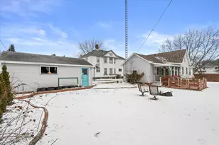 820 N 8th St, Manitowoc, WI 54220 - Photo 25