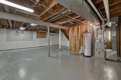 2880 S 98th St, West Allis, WI 53227 - Photo 21