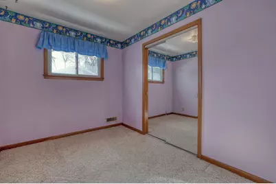 2880 S 98th St, West Allis, WI 53227 - Photo 15