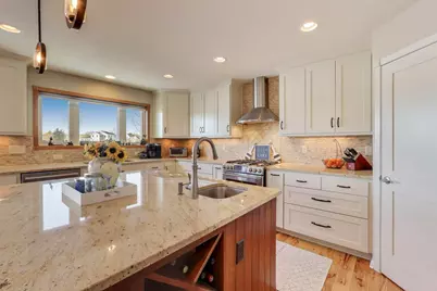 10473 S George Dr, Oak Creek, WI 53154 - Photo 5