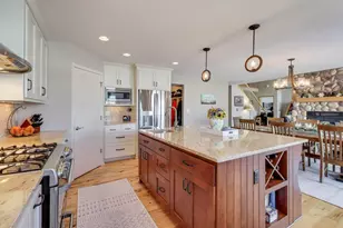 10473 S George Dr, Oak Creek, WI 53154 - Photo 9