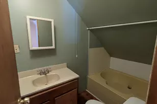 2538 N Hubbard St, Milwaukee, WI 53212 - Photo 9