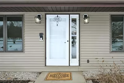 11368  Bridget Ln, Hales Corners, WI 53130 - Photo 5