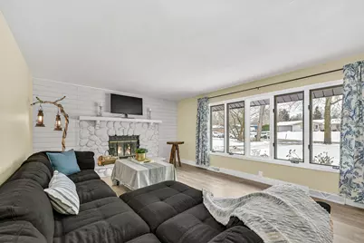 11368  Bridget Ln, Hales Corners, WI 53130 - Photo 7