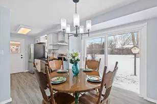 2031 Terry Ln, De Pere, WI 54115 - Photo 15