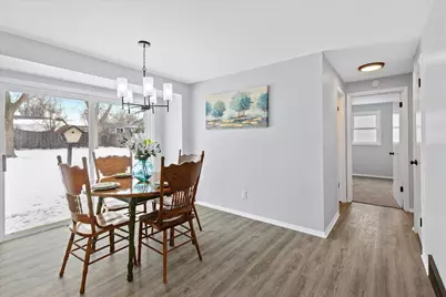 2031  Terry Ln, De Pere, WI 54115 - Photo 7