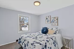 2031 Terry Ln, De Pere, WI 54115 - Photo 13