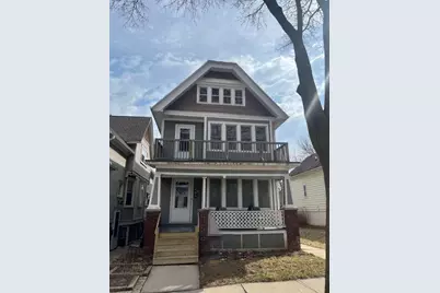 2438 N Pierce St, Milwaukee, WI 53212 - Photo 3