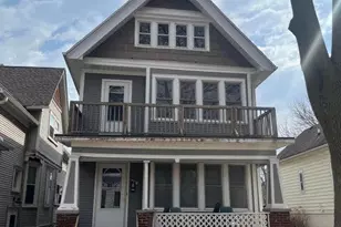 2438 N Pierce St, Milwaukee, WI 53212 - Photo 3