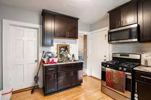 2438 N Pierce St, Milwaukee, WI 53212 - Photo 9