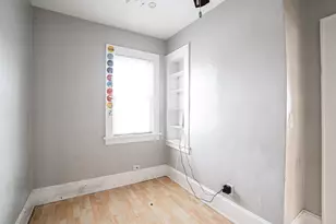 2438 N Pierce St, Milwaukee, WI 53212 - Photo 21