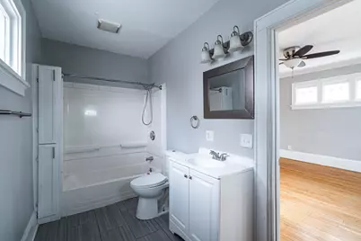 2438 N Pierce St, Milwaukee, WI 53212 - Photo 7