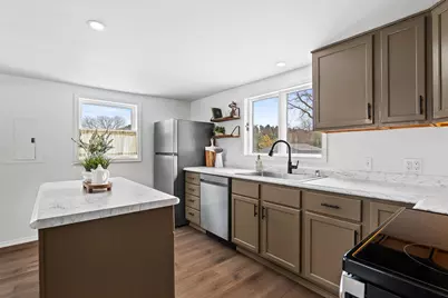 331 E Washington Ave, Cleveland, WI 53015 - Photo 3