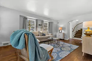 4517 N Ardmore Ave, Shorewood, WI 53211 - Photo 9