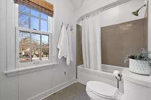 4517 N Ardmore Ave, Shorewood, WI 53211 - Photo 25