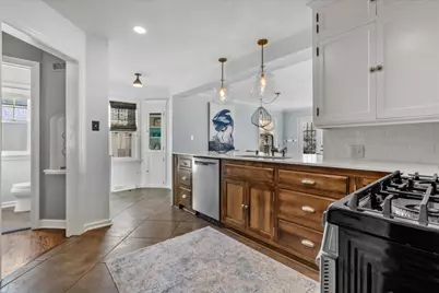 4517 N Ardmore Ave, Shorewood, WI 53211 - Photo 21