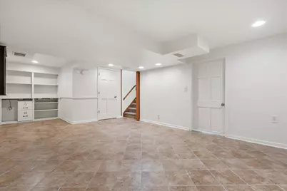 4517 N Ardmore Ave, Shorewood, WI 53211 - Photo 33