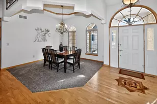 8244 Anna Ave, Racine, WI 53185 - Photo 5