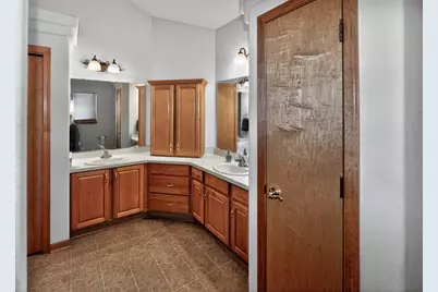 8244  Anna Ave, Racine, WI 53185 - Photo 29