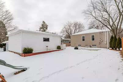 2210 N 107th St, Wauwatosa, WI 53226 - Photo 27