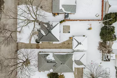 2210 N 107th St, Wauwatosa, WI 53226 - Photo 35