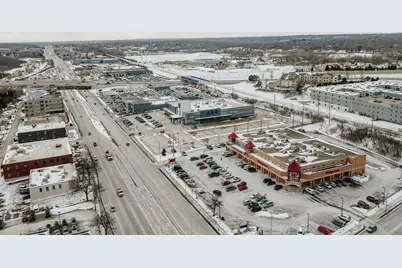 2210 N 107th St, Wauwatosa, WI 53226 - Photo 39