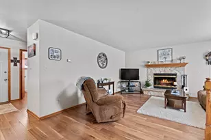 700 Bittersweet Ln, Watertown, WI 53094 - Photo 5