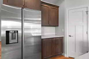 1925 Creekwood Ct, Manitowoc, WI 54220 - Photo 17