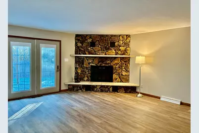 3315  School St, Two Rivers, WI 54241 - Photo 7