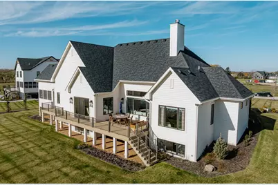 20285  Newport Ln, Brookfield, WI 53045 - Photo 57