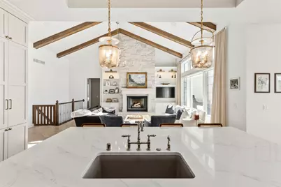 20285  Newport Ln, Brookfield, WI 53045 - Photo 11