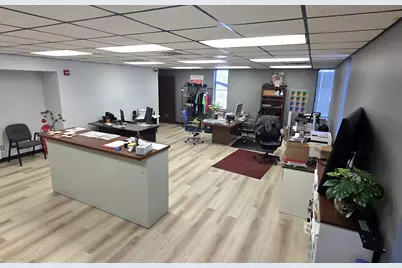 803 W College Ave, Waukesha, WI 53186 - Photo 3