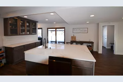 421  Meadow Ln, Eagle, WI 53119 - Photo 9