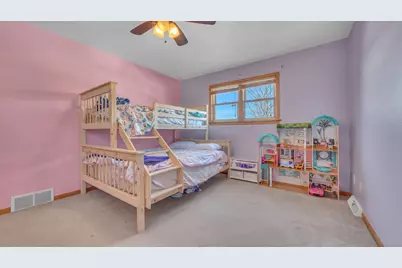 5735  Wind Dancer Ct, Sheboygan, WI 53081 - Photo 15